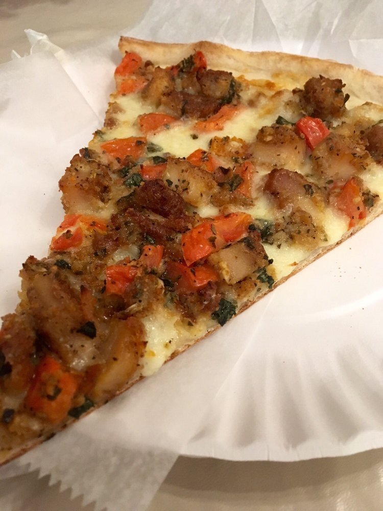 Louie`s Pizzeria and Restaurant